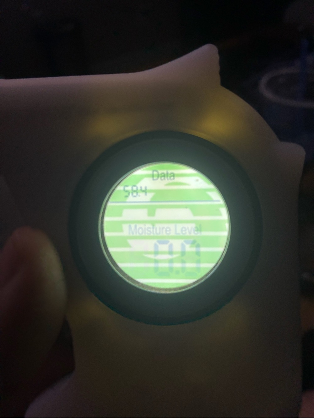 Digital Moisture Meter with Round Backlit Display - Green Screen